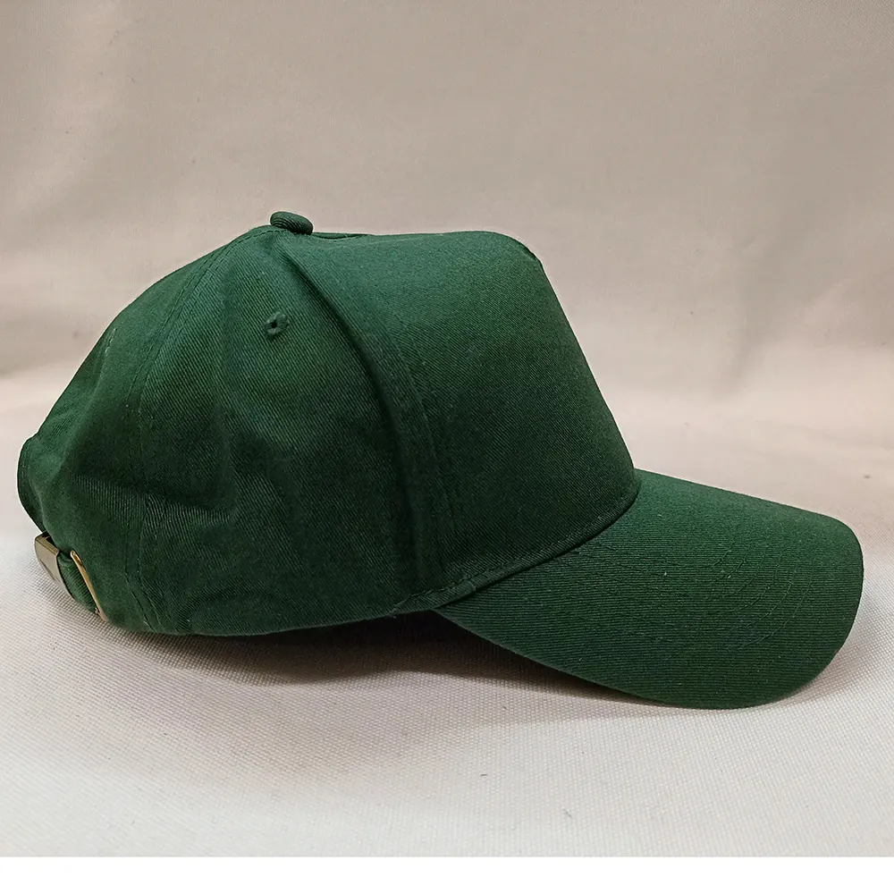 Бейсболка зеленая